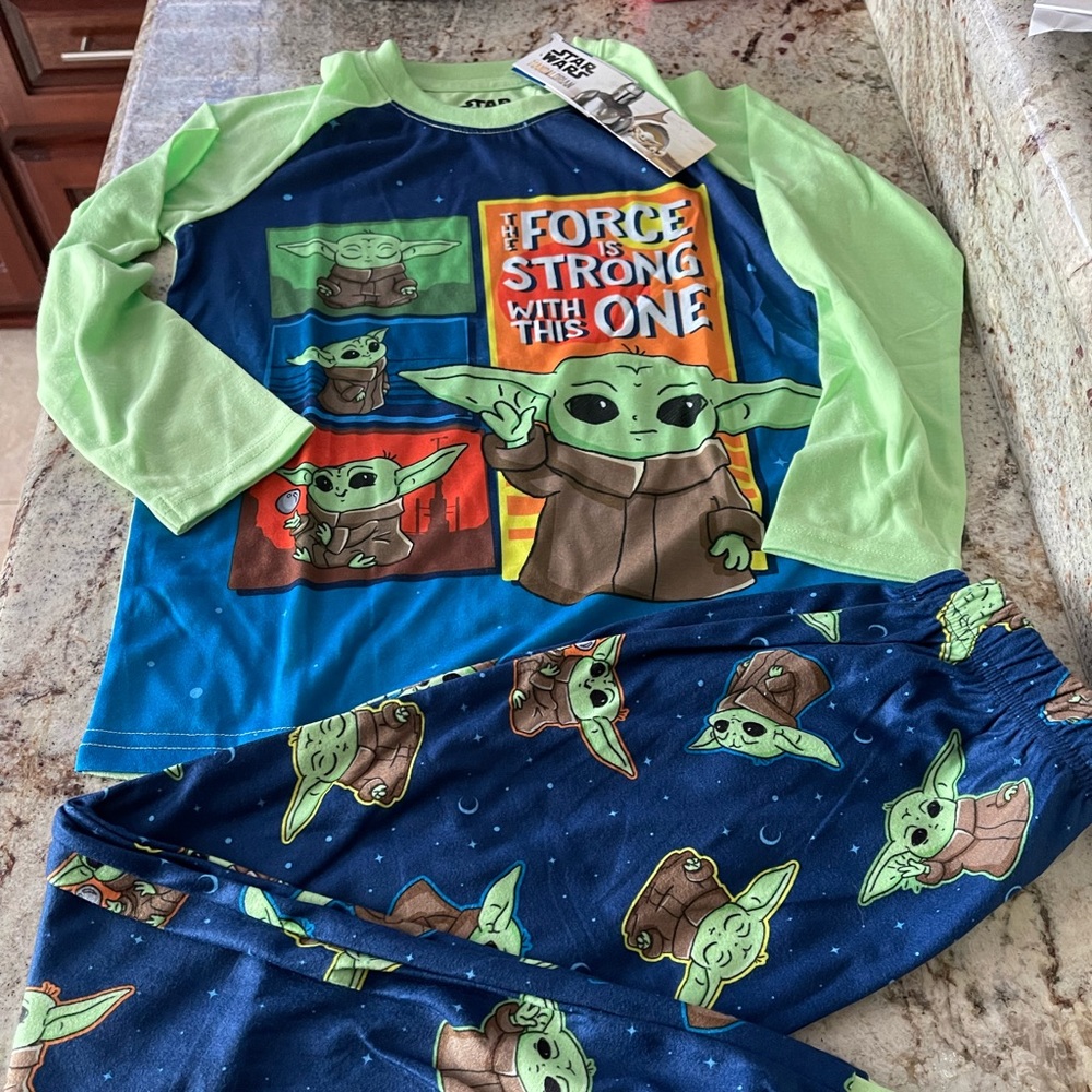Star Wars Boys Long Sleeve Pajama Set 2 Piece Size 8 New ✨